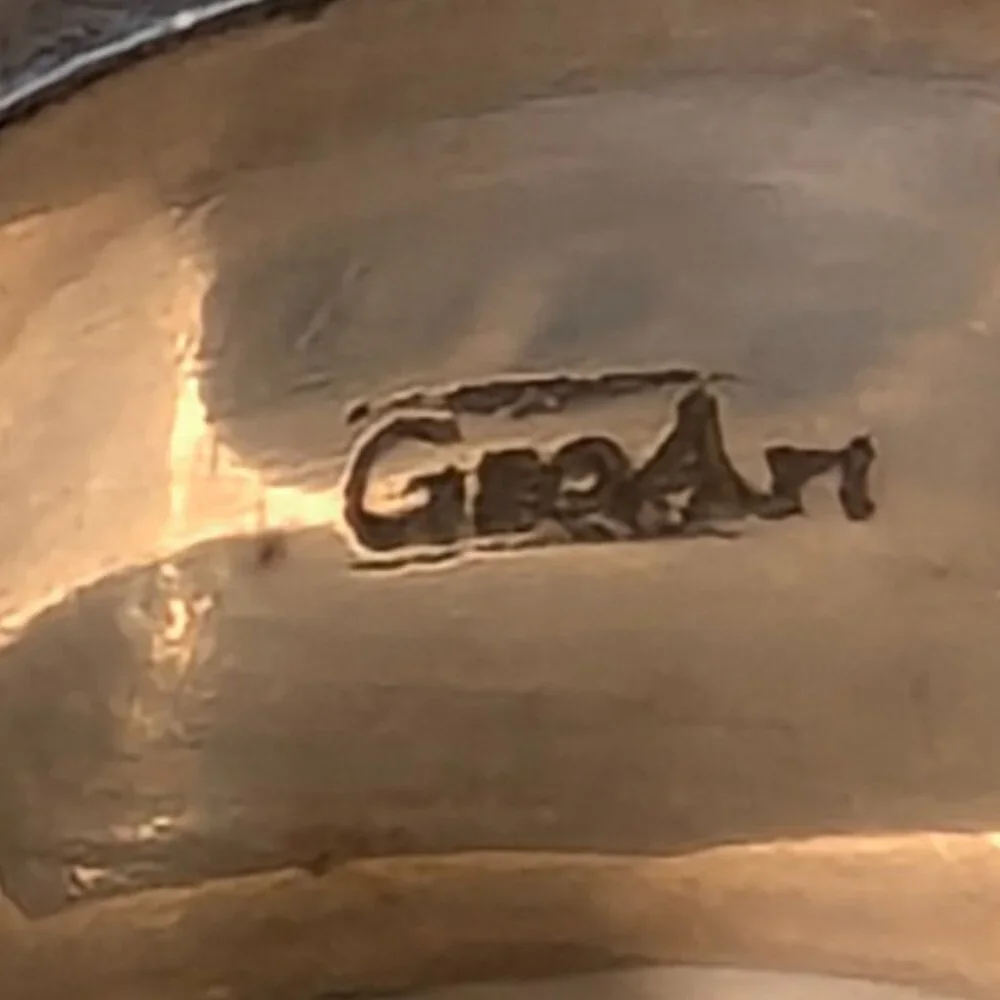 ARMENIAN STERLING SILVER AND GARNET RING - Picture 5 of 5